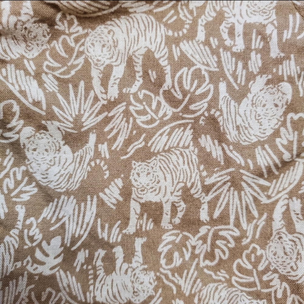Cat & Jack Shorts - 2T - Gray / Tan / Patterned - Picture 5 of 5